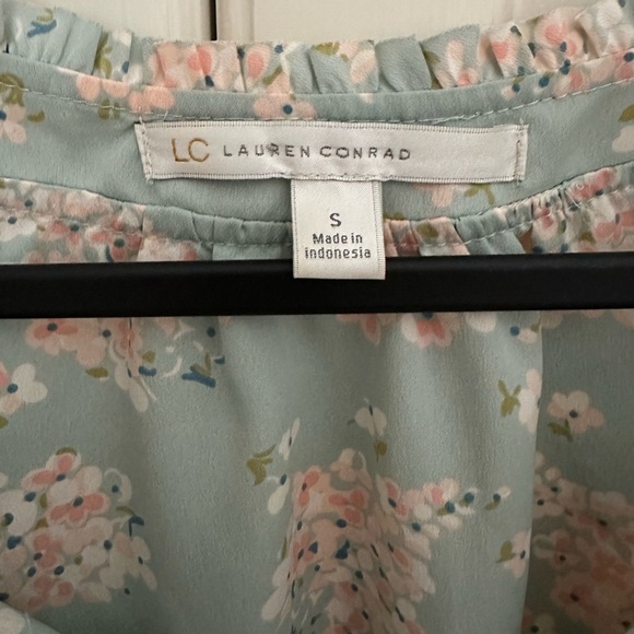 LC Lauren Conrad Floral Blouse in Mint and Pink Small - Picture 2 of 3